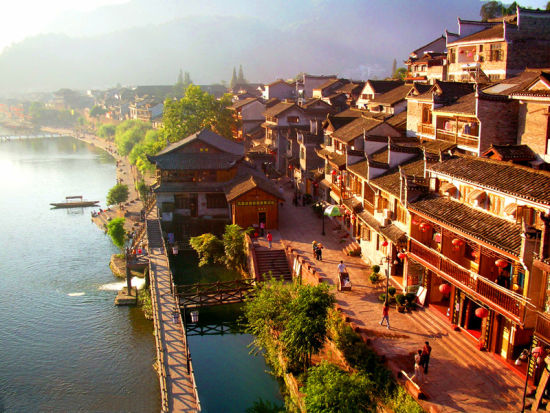 一座古香古色的古鎮(zhèn)，湖南鳳凰古城