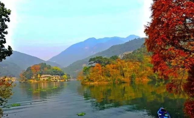 10家遺世獨立的湖畔民宿，感受盛夏的一股清涼