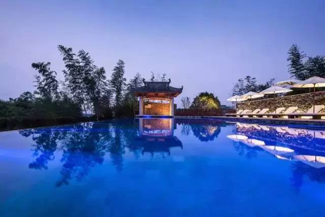 九華山德懋堂，九華山間打坐冥想清涼入心