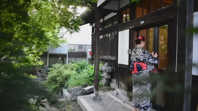 日本黎里古鎮(zhèn)水岸寒舍民宿，一起住進這座海邊