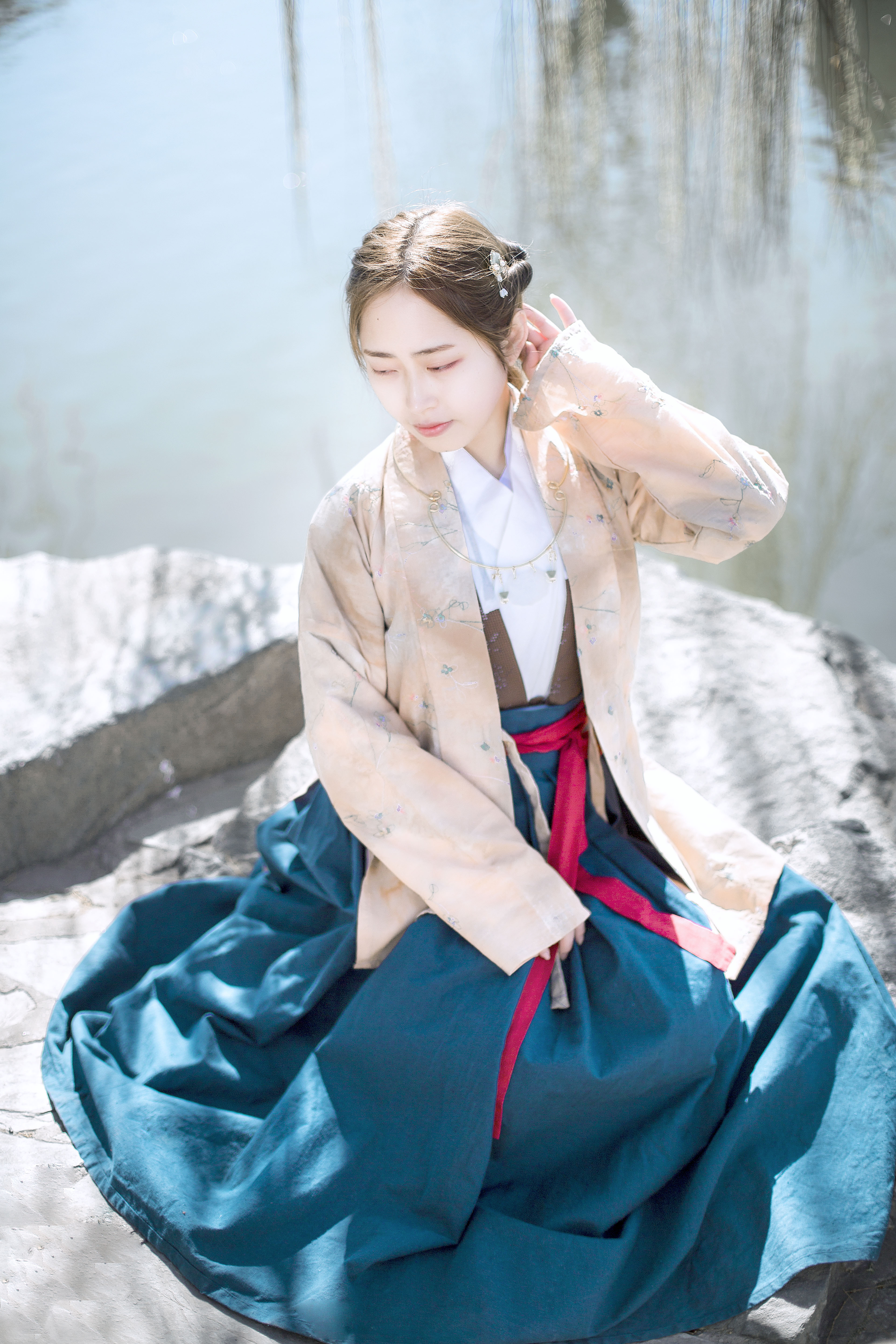 四款大明風(fēng)度的漢服圖片，且看漢服的端莊雅致