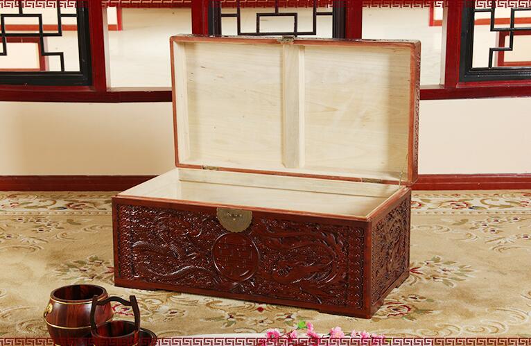 中式龍鳳香樟木箱滿(mǎn)雕花婚嫁箱