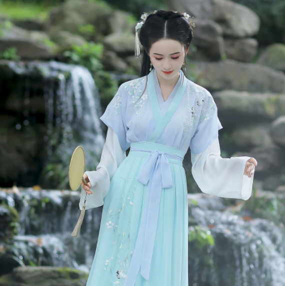 淺交領半臂雙鶴刺繡，改良漢服襦裙