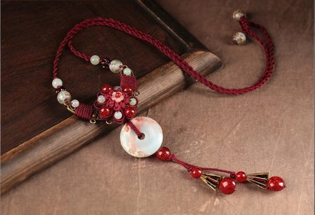 浪漫嬌艷紅色毛衣鏈，復(fù)古壽山石平安扣項(xiàng)鏈
