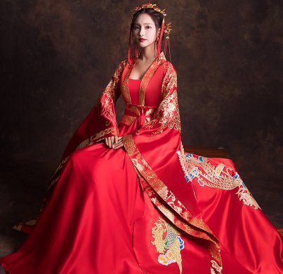 漢服新娘結(jié)婚禮服，奢華大氣中式禮服