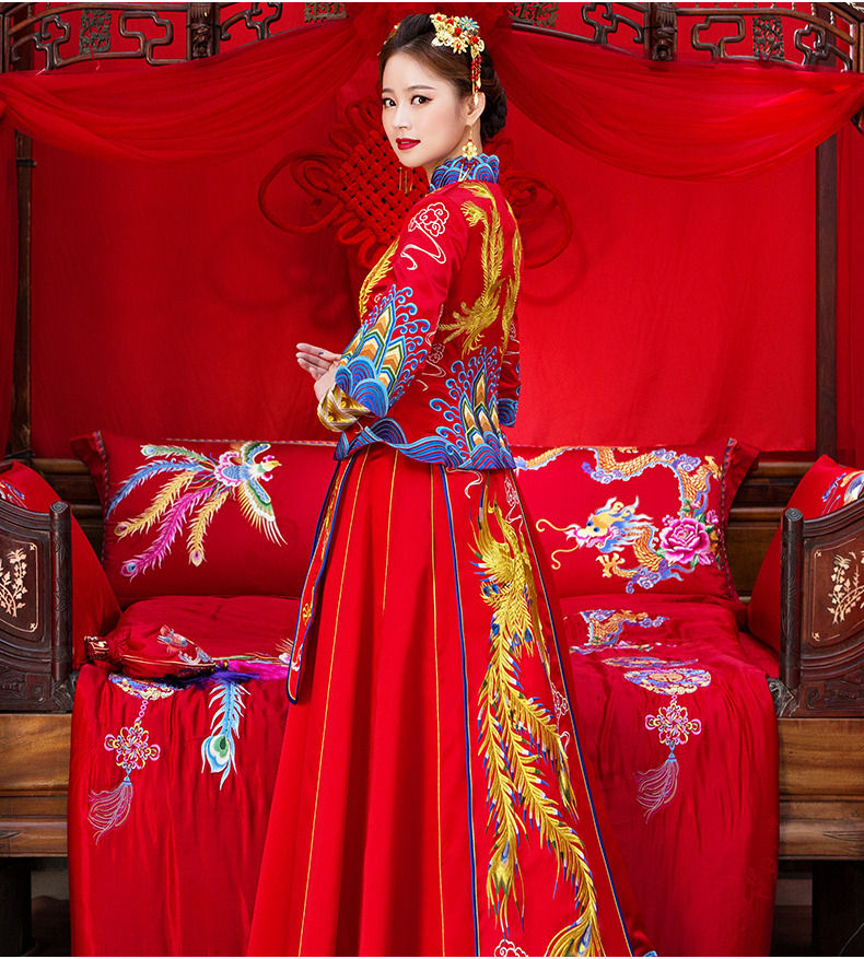 奢華鳳凰中式禮服，唯美五彩刺繡新娘禮服