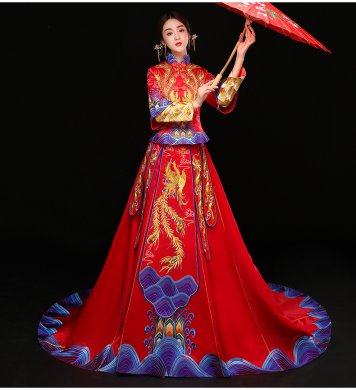 水波紋刺繡中式禮服，奢華拖尾新娘結(jié)婚禮服