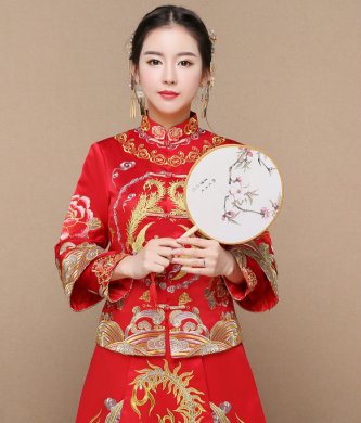 紅色龍鳳褂中式禮服，復(fù)古時(shí)尚中國(guó)風(fēng)新娘禮服