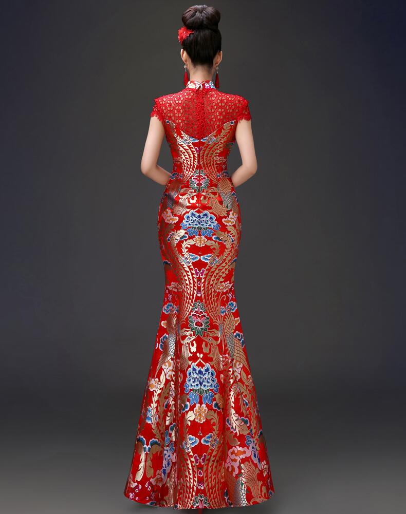 中國風(fēng)立領(lǐng)鏤空設(shè)計中式禮服圖片