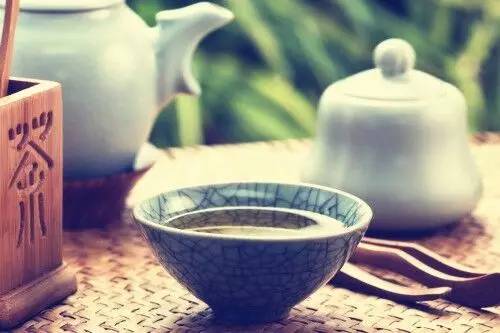 愛(ài)上美學(xué)的陶瓷：讀懂瓷器的美！