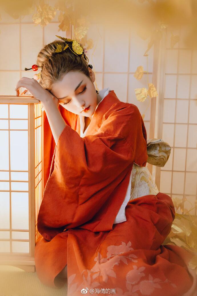 日式和服風古裝攝影，好美麗的紅衣小姐姐