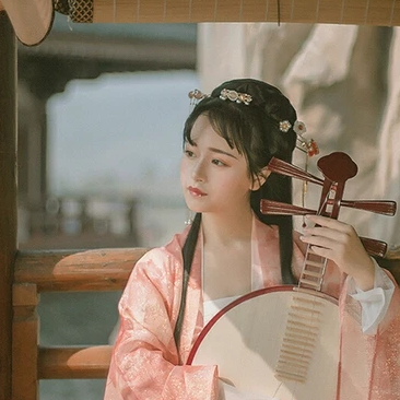 文藝粉紗裙帶傘女生頭像，唯美古風真人頭像
