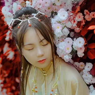 花開芬芳女生頭像，唯美古風(fēng)真人頭像