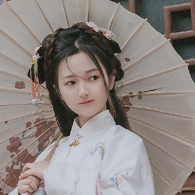 甜美可愛(ài)帶傘團(tuán)扇女生頭像，唯美古風(fēng)真人頭像