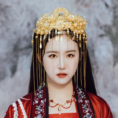 花嫁衣裳女生頭像，唯美古風(fēng)真人頭像