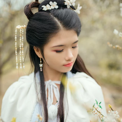 清新典雅女生頭像，唯美古風真人頭像