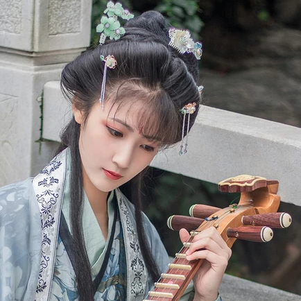 古典琵琶女子頭像，唯美古風(fēng)真人頭像