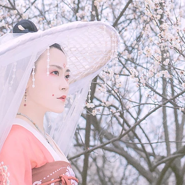 妖嬈女生頭像，唯美古風真人頭像