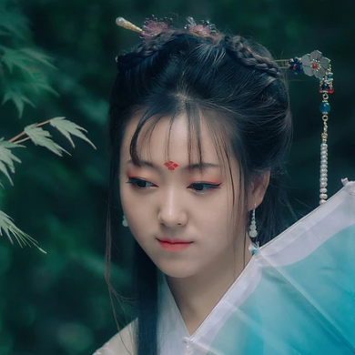 唯美漢服女生頭像，古風(fēng)真人女子頭像