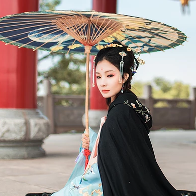 長(zhǎng)相思帶傘女生頭像，唯美古風(fēng)真人頭像